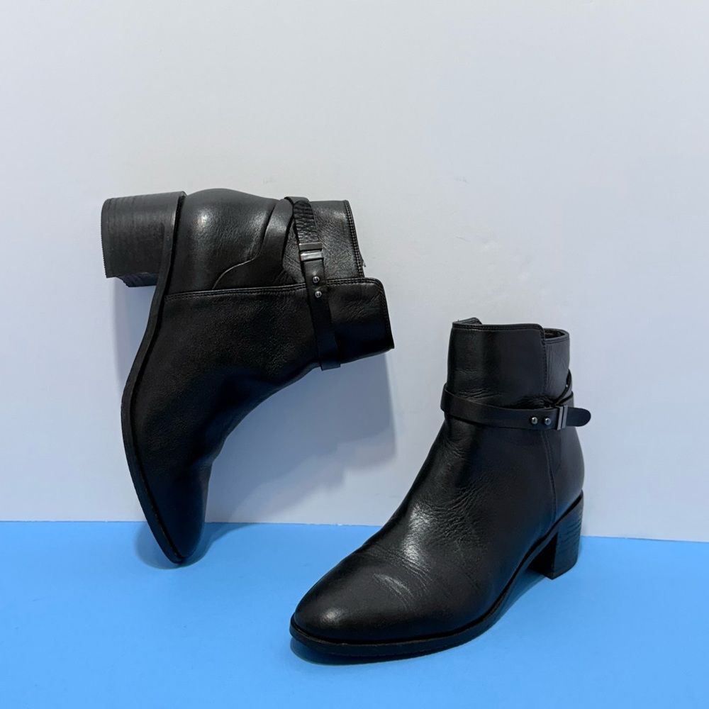 Clarks Poise Freya Women's Black Leather Ankle Boot, Size 7.5